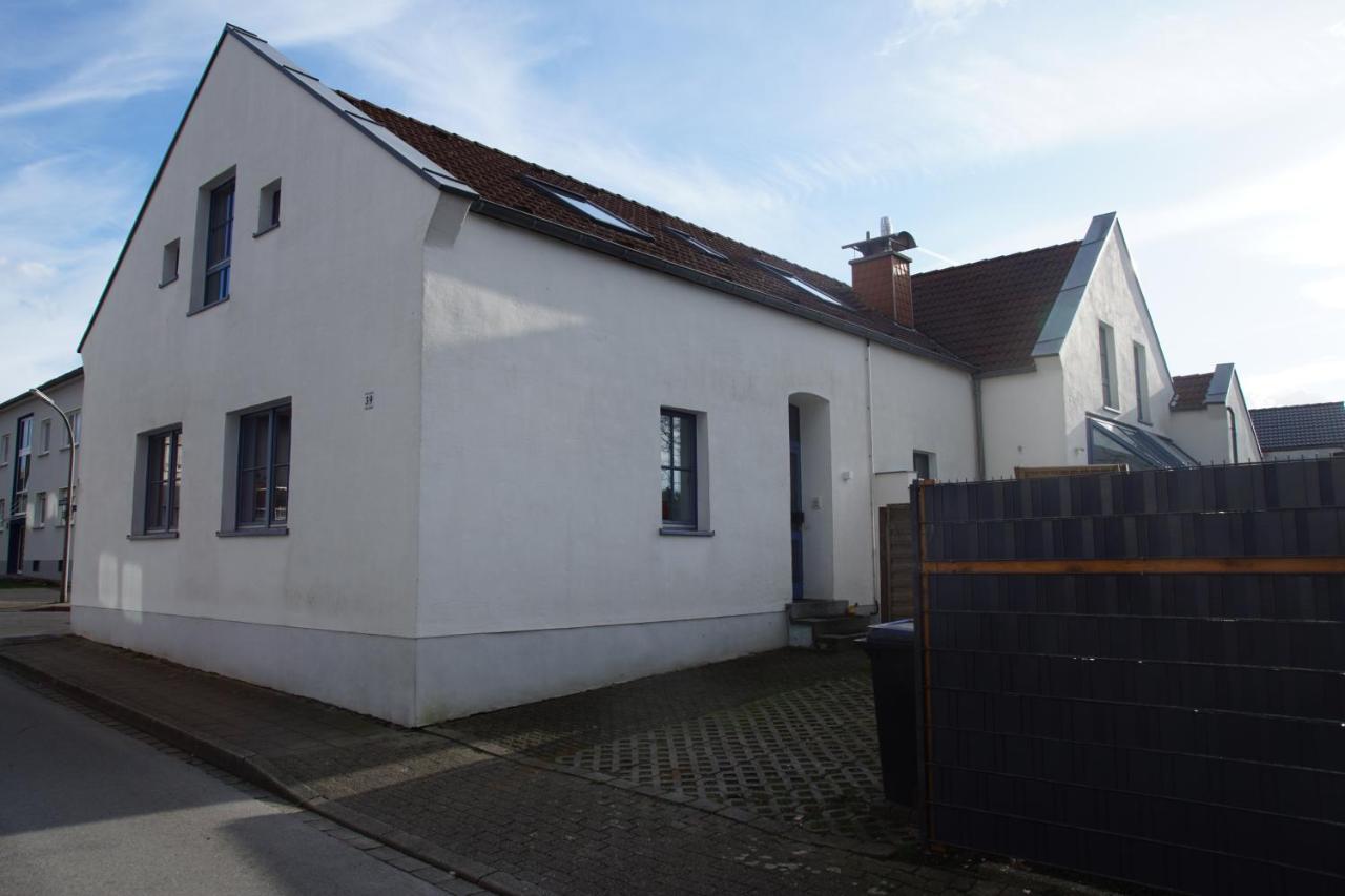 Kunst Und Bergbauflair An Der Ruhr - Inklusive Netflix & Prime Apartment Bochum Exterior photo
